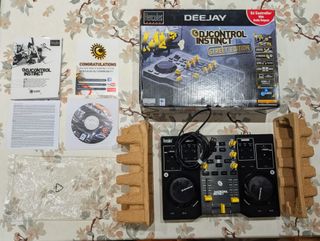 Hercules DJControl Instinct Controladora DJ