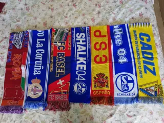 Lote 7 bufandas fútbol Roma, Basel, Schalke, Cadiz