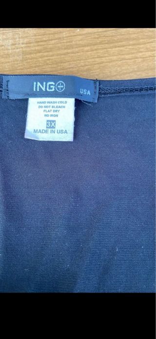 Jersey negro con detalle de anilla