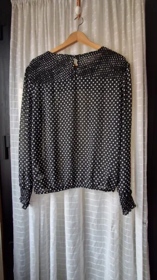 Blusa lunares manga larga