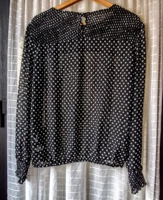 Blusa lunares manga larga