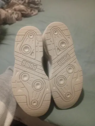 Zapatillas Puma Botín Beige y Blanco