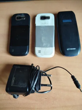 2 Nokia 2630 y 1616 (Negro, Blanco)