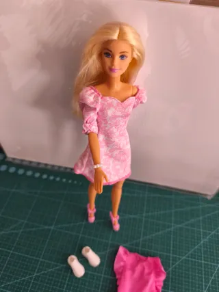 Muñeca Barbie Estereotípica Rosa