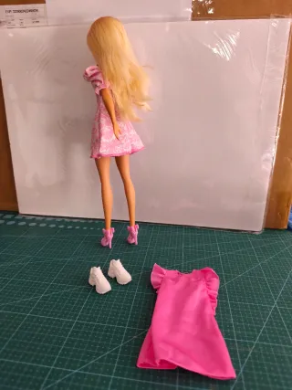 Muñeca Barbie Estereotípica Rosa