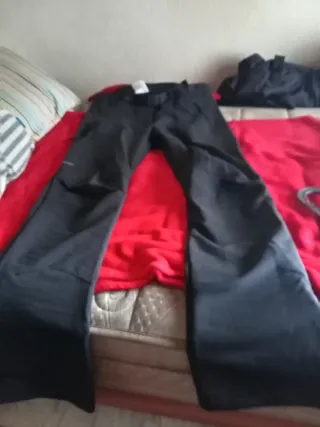 Pantaloncini da escursionismo Quechua da donna neri