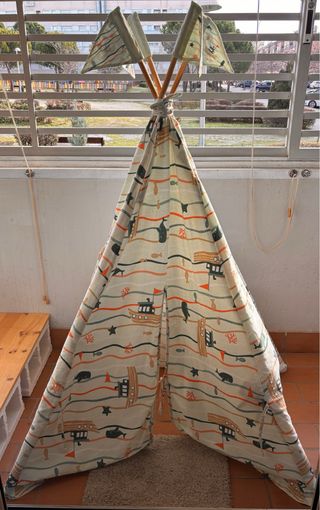 Tipi infantil con estampado marino