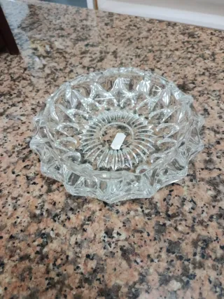 Cenicero de cristal labrado