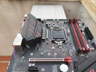 Placa MSI MPG Z390 GAMING PLUS
