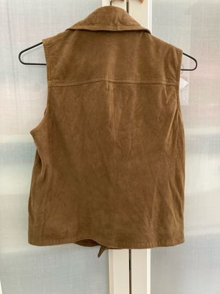 Chaleco de piel Massimo Dutti marrón
