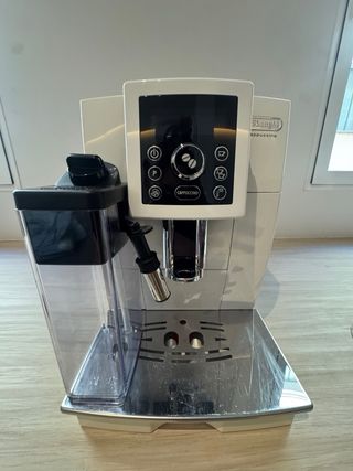 Cafetera Delonghi Superautomática Cappuccino