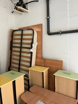 Estructura de cama metálica con somier