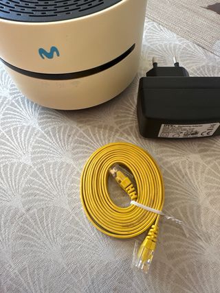 Repetidor WiFi Movistar con cable de red