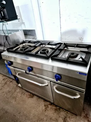 Cocina industrial 6 fuegos con horno