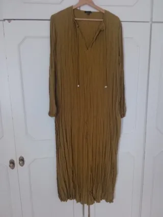 Vestido Massimo Dutti verde oliva talla M