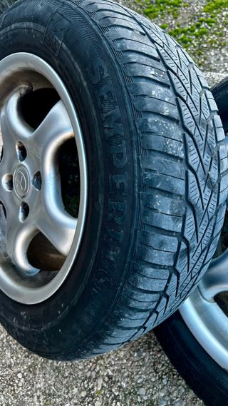 Llantas / neumáticos R15