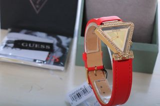 Reloj Guess Correa Roja Mujer