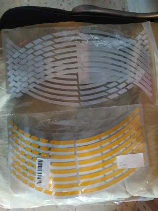 Pegatinas reflectantes para llantas