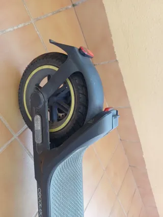 Patinete Eléctrico Bongo 700W