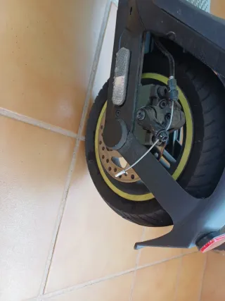 Patinete Eléctrico Bongo 700W