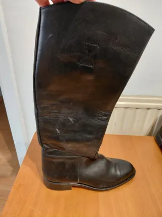 Conjunto Hípica: Botas, Casco y Fusta