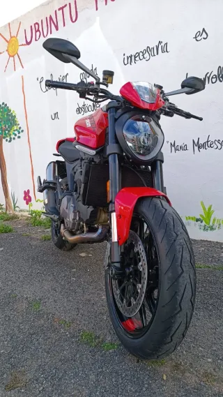 Ducati Monster 937 Plus