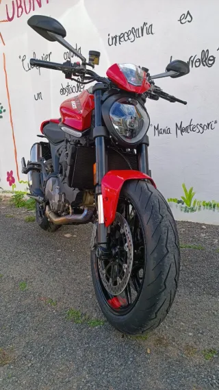 Ducati Monster 937 Plus