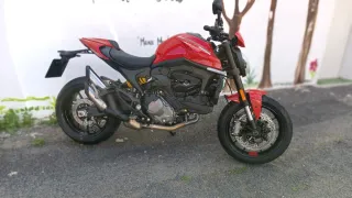 Ducati Monster 937 Plus