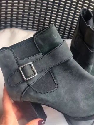 Stivaletti donna grigio/verde con fibbia