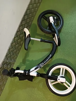 Bicicleta de equilibrio Kinderkraft