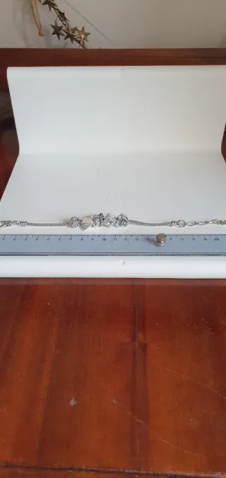 Bracciale charms con ciondoli