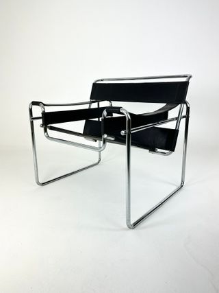 Sedia Wassily in pelle e metallo