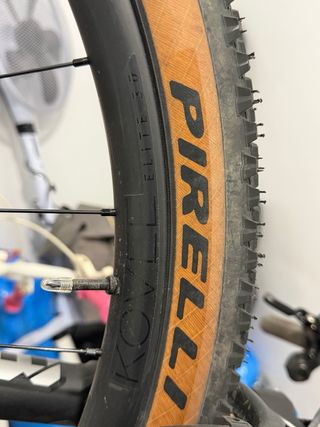 MMR Kenta Doble, GX electrónico, ruedas carbono