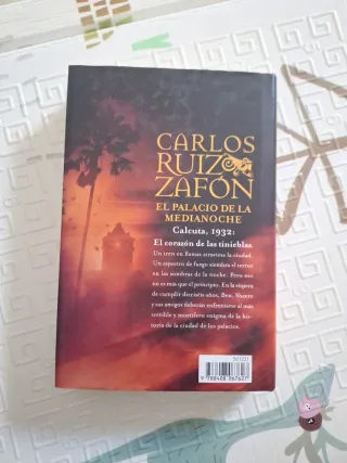 El Palacio de la Medianoche (Spanish Edition)