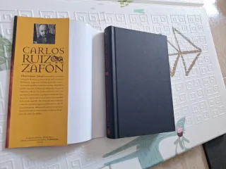 El Palacio de la Medianoche (Spanish Edition)