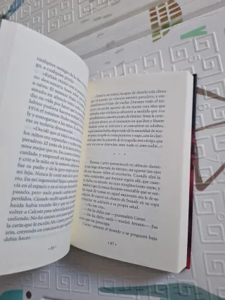 El Palacio de la Medianoche (Spanish Edition)