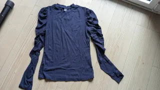 Camiseta azul manga abullonada talla M