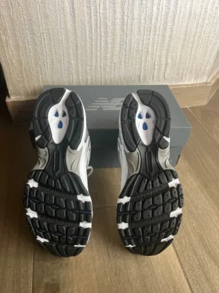 New Balance 530 White Silver Navy37