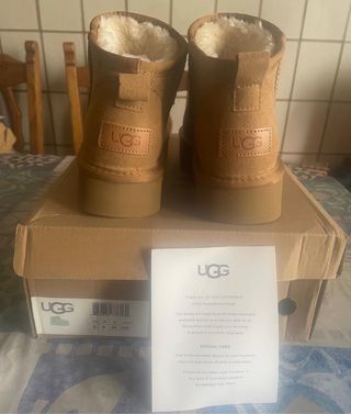 Botas UGG Beige Talla 39