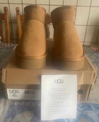 Botas UGG Beige Talla 39