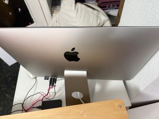 iMac 21.5” 2017 i5 16GB RAM SSD Precio Negociable