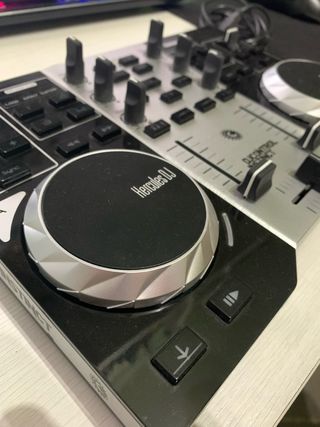 Mesa DJ Hercules DJ Control Instinct