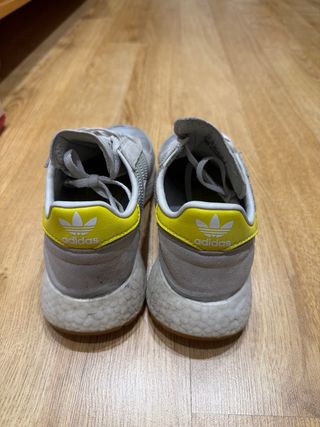 Zapatillas Adidas Mujer Gris y Amarillo