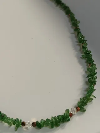 Collana pietre verdi e oro