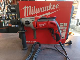 Taladro Eléctrico Milwaukee D2E 24 R
