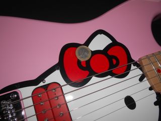 Fender Squier Stratocaster Hello Kitty (Extras)