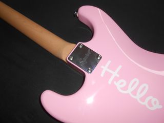Fender Squier Stratocaster Hello Kitty (Extras)