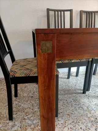 Mesa de comedor colonial de madera +4 sillas Banak