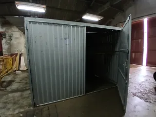 Caseta de chapa para campo o jardin