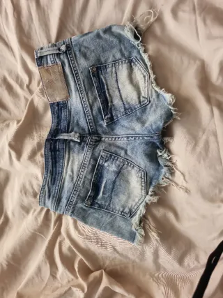 Shorts vaqueros desgastados